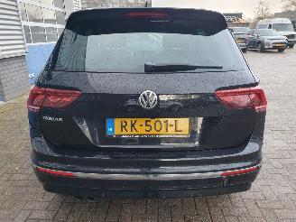 Volkswagen Tiguan 1.4 TSI Comfortline Business R-line picture 4
