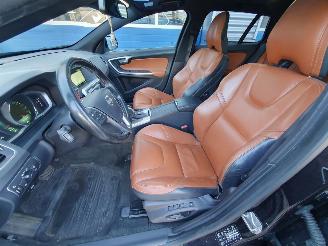 Volvo V-60 2.4 D6 AWD Plug-In Hybrid Summum picture 16