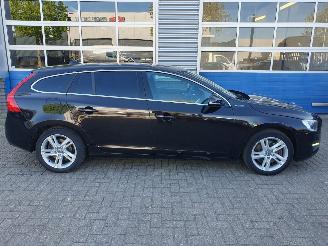 Volvo V-60 2.4 D6 AWD Plug-In Hybrid Summum picture 7