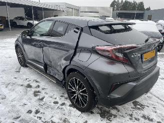 Toyota C-HR 1.8 Hybrid Bi-Tone dealer onderhouden auto prachtig!!! picture 3