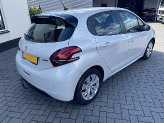 Peugeot 208 1.2 PureTech Blue Lion N.A.P NL AUTO PRACHTIG!!! picture 3