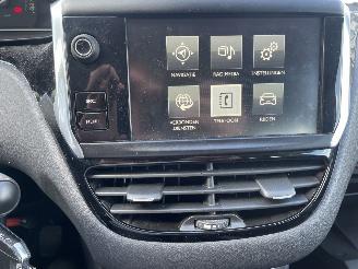 Peugeot 208 1.2 PureTech Blue Lion N.A.P NL AUTO PRACHTIG!!! picture 12
