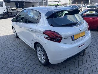 Peugeot 208 1.2 PureTech Blue Lion N.A.P NL AUTO PRACHTIG!!! picture 4
