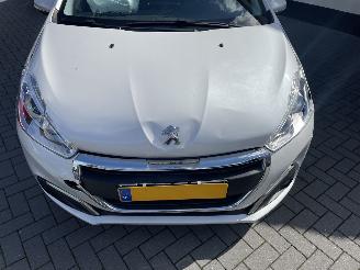 Peugeot 208 1.2 PureTech Blue Lion N.A.P NL AUTO PRACHTIG!!! picture 20