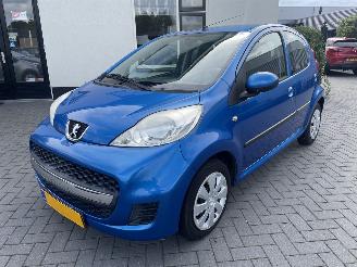 Damaged car Peugeot 107 1.0-12V Sublime N.A.P NL AUTO PRACHTIG!!!! 2009/9