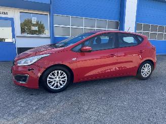  Kia Ceed 1.0 T-GDI  NAVIGATOR 2016/6