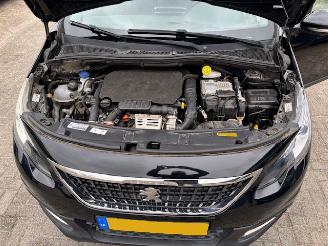 Peugeot 2008 1.2 PureTech  (km 39.855 nap) picture 11