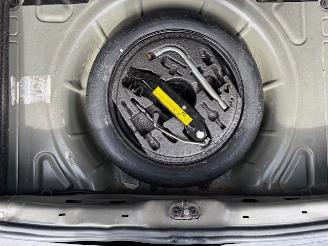 Volkswagen Golf 1.2 TSI 5-drs Highline picture 13