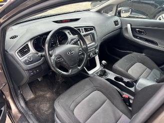 Kia Cee d 1.6 GDI 20th Anniversary airco picture 11