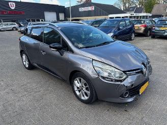 Auto incidentate Renault Clio 1.5 DCI Limited airco navi 2016/11