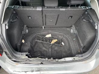 Volkswagen Golf 1.0 TSI Connect Clima picture 14