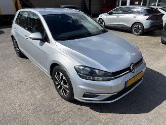 skadebil auto Volkswagen Golf 1.0 TSI Connect Clima 2019/2