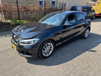 BMW 1-serie 118i Executive automaat Nap picture 2