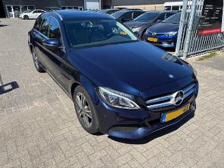 Damaged car Mercedes C-klasse 220 CDI  Prestige Auto Pano 2017/3