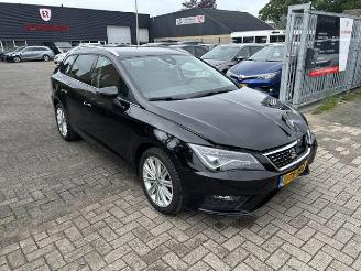 Vaurioauto  passenger cars Seat Leon 1.5 TSI FR DSG Ultimate Edition 150pk 2020/5