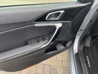 Kia Ceed 1.4T GDI Automaat  Dynamic Plus Line picture 15