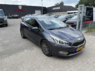 Avarii autoturisme Kia Cee d 1.6 GDI 20TH Anniversary 2013/9