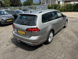 Volkswagen Golf 1.6 TDI Comfort picture 3