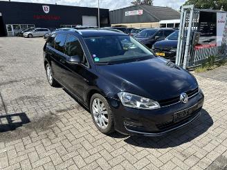 Damaged car Volkswagen Golf 1.6 TDI DSG Lounge 2015/7