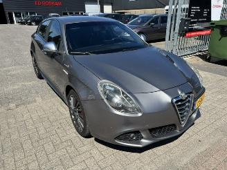 Schadeauto Alfa Romeo Giulietta 1.6 JTD Distinctive 2013/11