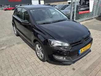 Schadeauto Volkswagen Polo 1.2 Life Highline 5-drs clima 2014/4