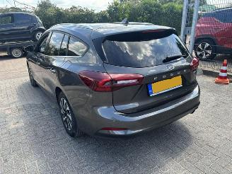 krockskadad bil auto Ford Focus 1.0 Eco Hybrid Titanium X  NAP  NW model 2022/8