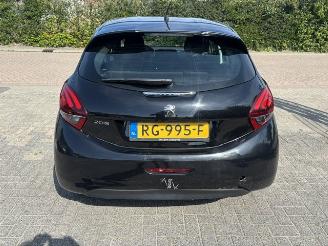 Peugeot 208 1.2 5-drs airco picture 13