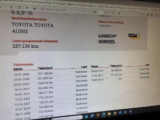 Toyota Auris 1.8 Hybrid Pano automaat Sports picture 13