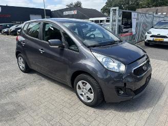 Schadeauto Kia Venga 1.6 Automaat X-ecutive 2012/2