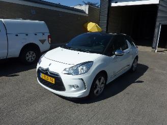 Citroën DS3 1.2 VTI SO CHIC picture 4