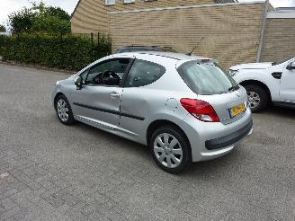 Peugeot 207 1.4 VTI X-LINE AIRCO picture 3