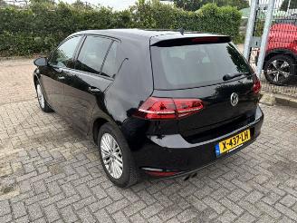 Vaurioauto  passenger cars Volkswagen Golf 1.4 TSI ACT Highline 150pk 2014/10