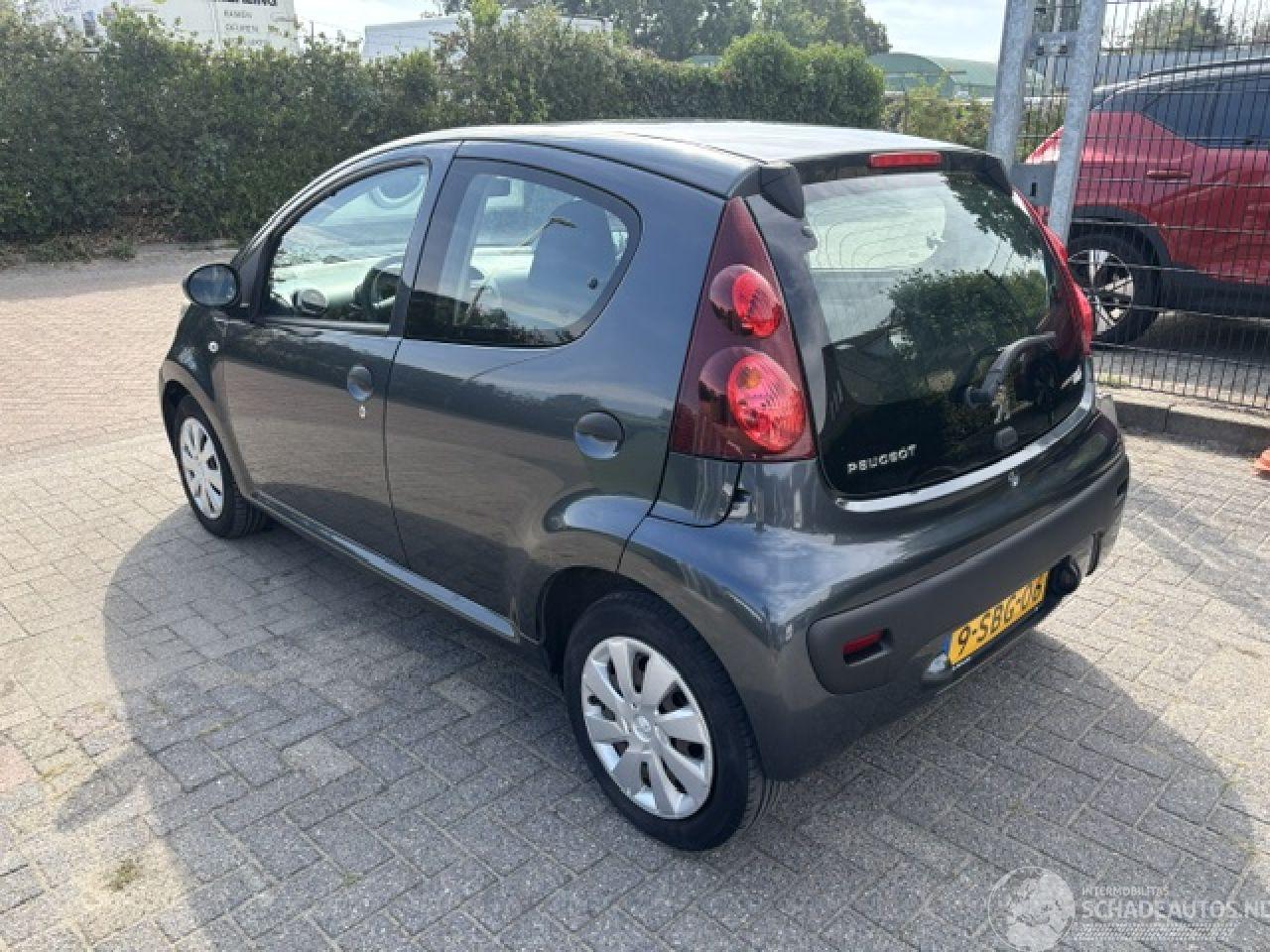 Peugeot 107 1.0 5-drs airco nap