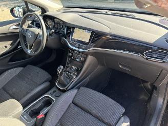Opel Astra 1.2 Sports Tourer  NAP picture 9