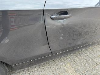 BMW 1-serie 120i  Sport clima 170pk picture 7