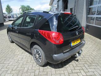 Peugeot 207 SW 1.6 VTI XS picture 3