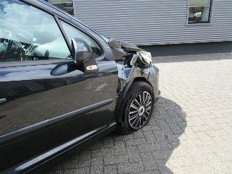 Peugeot 207 SW 1.6 VTI XS picture 18