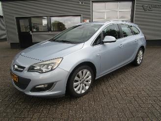 krockskadad bil auto Opel Astra SPORTS TOURER 1.4 Turbo Sports+ 2015/5