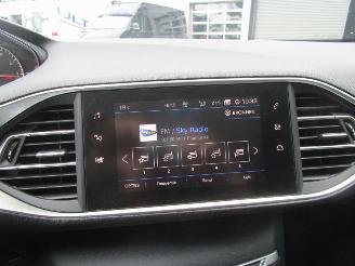 Peugeot 308 SW 1.2 Pure Tech Bleu lease Premium picture 18