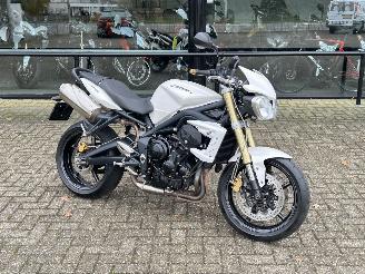 danneggiata motocicli Triumph Speed Triple 675 2012/6