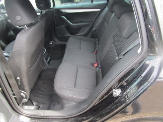 Skoda Octavia combi 1.2 TSI Business picture 12