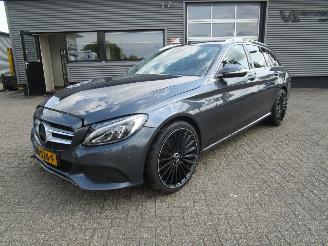 uszkodzony samochody osobowe Mercedes C-klasse Edition C180 Edition 2015/2