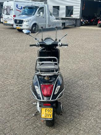 Vespa  Sprint 50 4T picture 4
