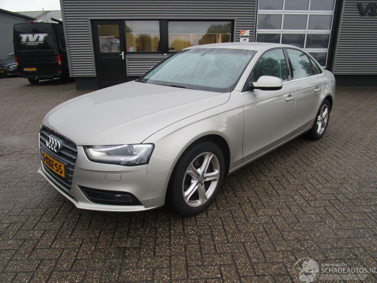 Audi A4 Sedan 2.0 TDI Business Edition