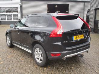 Volvo Xc-60 2.0 T Momentum automaat picture 3