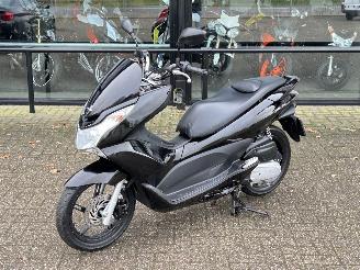 danneggiata motocicli Honda PCX 125  2011/3