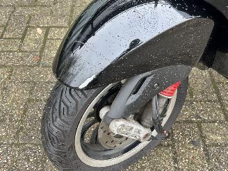 Vespa  Sprint 50 4T picture 11