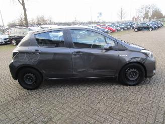 Toyota Yaris 1.5 Full Hybrid Aspiration 5drs picture 6