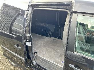 Volkswagen Caddy 2.0 TDI L2H1 BHT Maxi picture 12