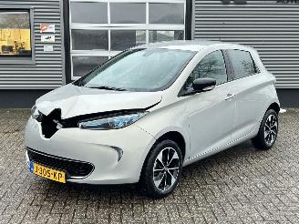 Voiture accidenté Renault Zoé R110 Limited 41kWh Ex Accu 2018/12